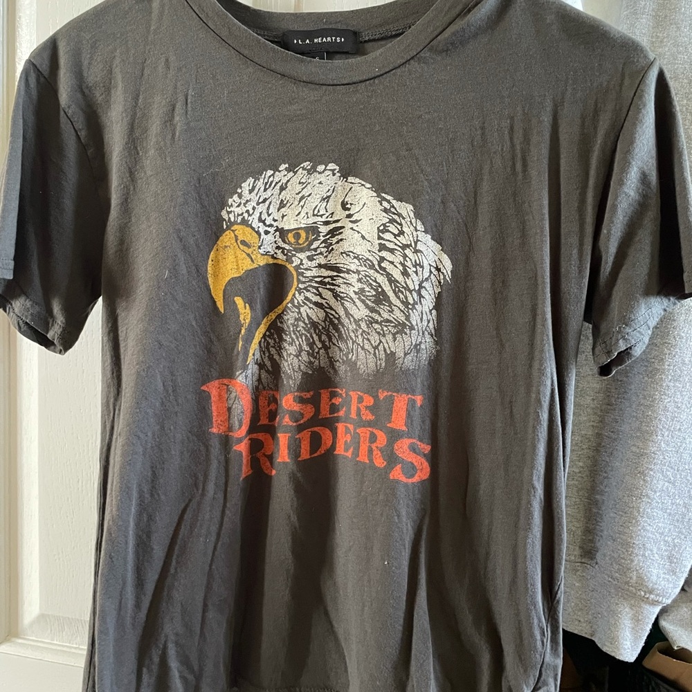 Never worn soft Pacsun tee